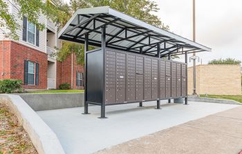 New convenient package center